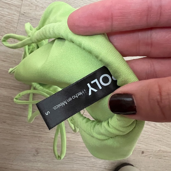 Polys Bikinis Green triangle bikini - Picture 3 of 4